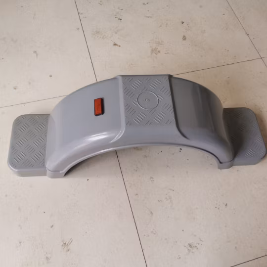 Parafanghi universali zincati a caldo di alta qualità 12 13 14 15 per camion e rimorchi